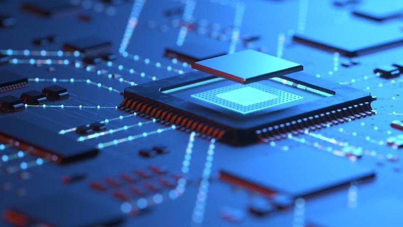 微服务架构下，如何高效使用Docker Compose进行部署？**